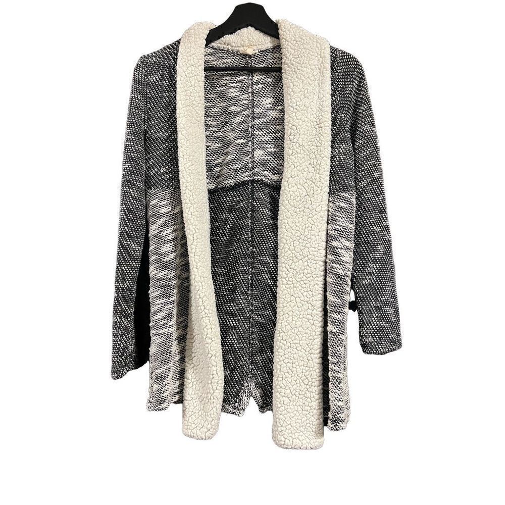 En Crème | Marled Open Front Cardigan Sweater Black White Sherpa Vegan Lambs Woo